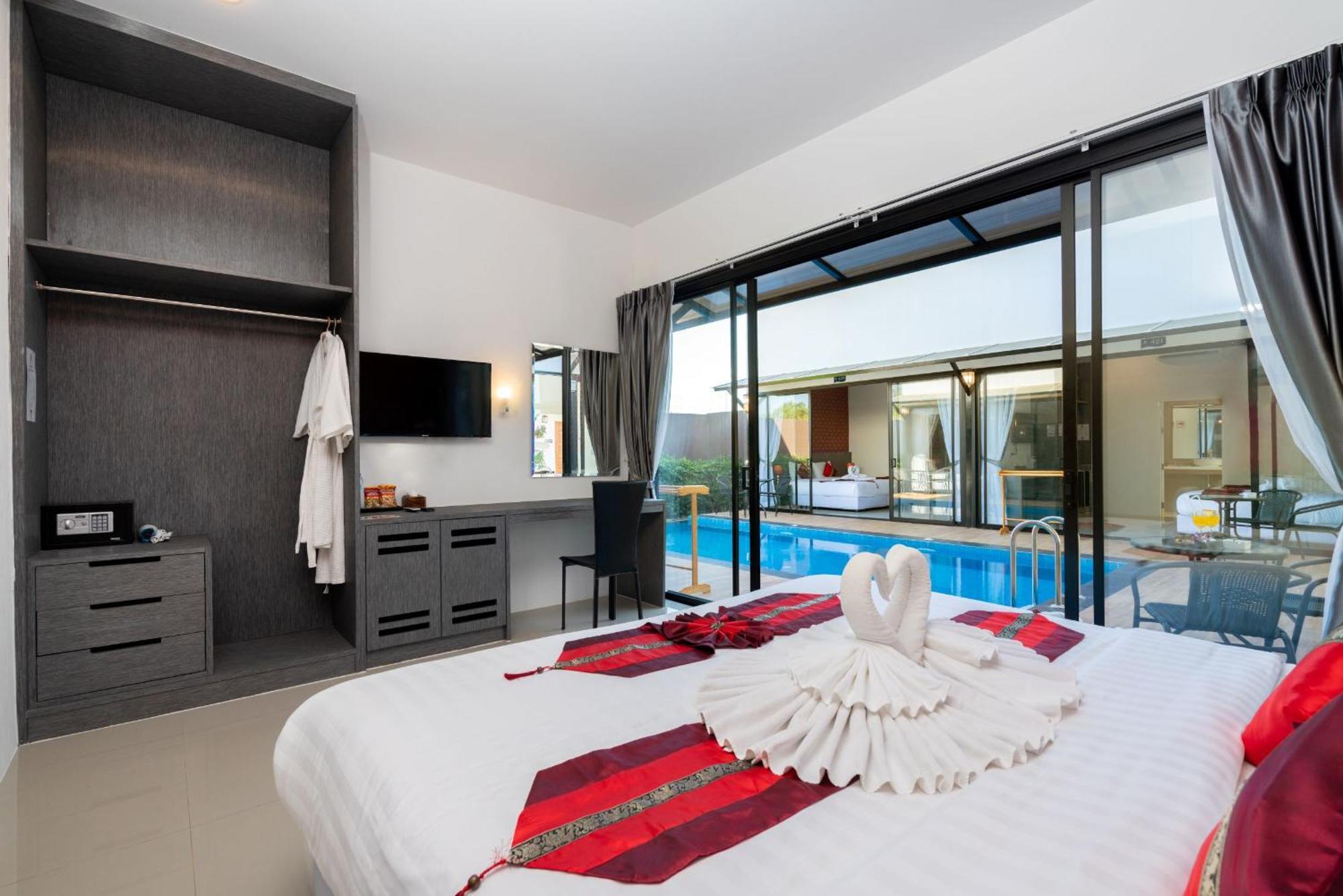 Thames Tara Private Pool Villa Rawai Phuket - Sha Extra Plus Экстерьер фото