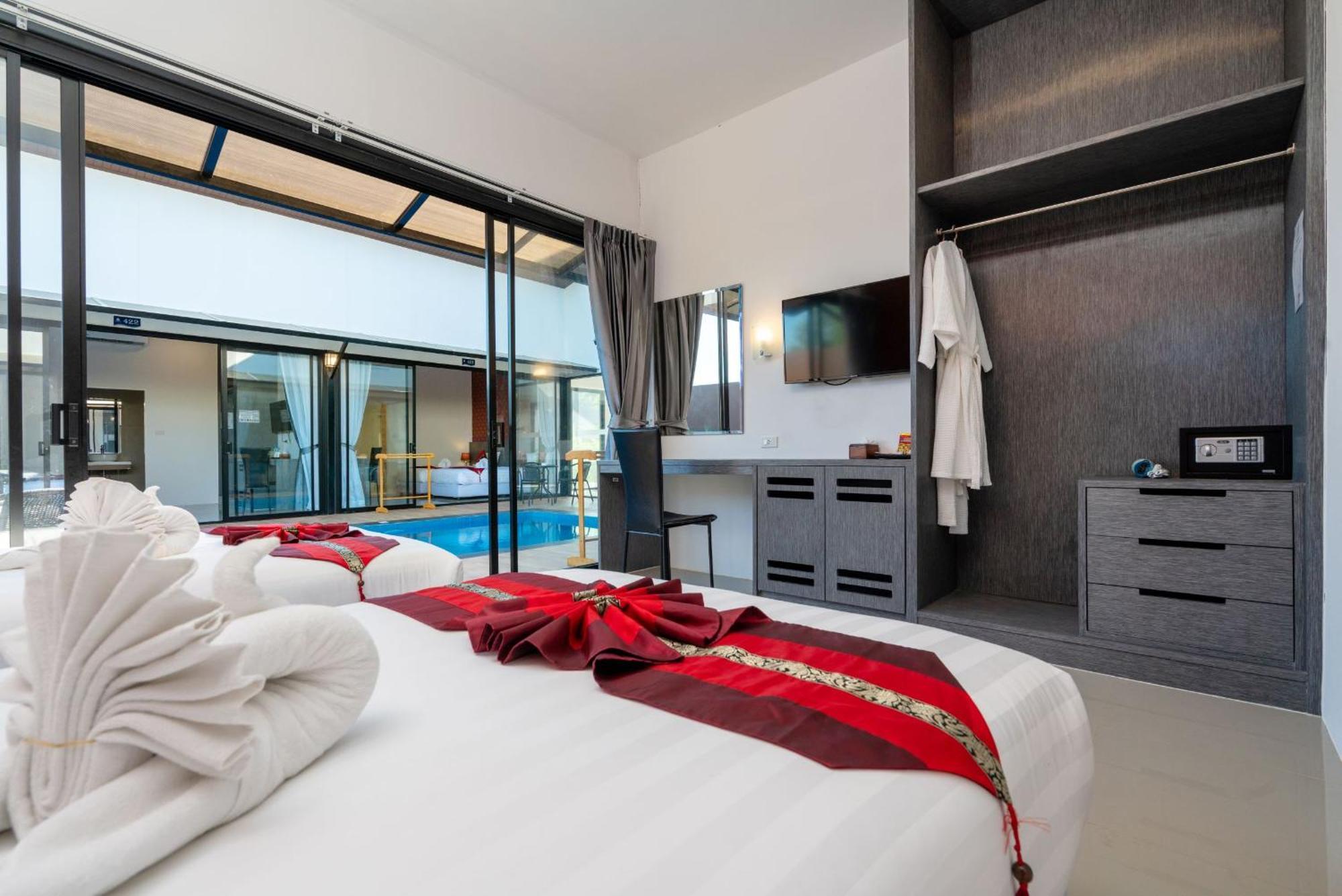 Thames Tara Private Pool Villa Rawai Phuket - Sha Extra Plus Экстерьер фото